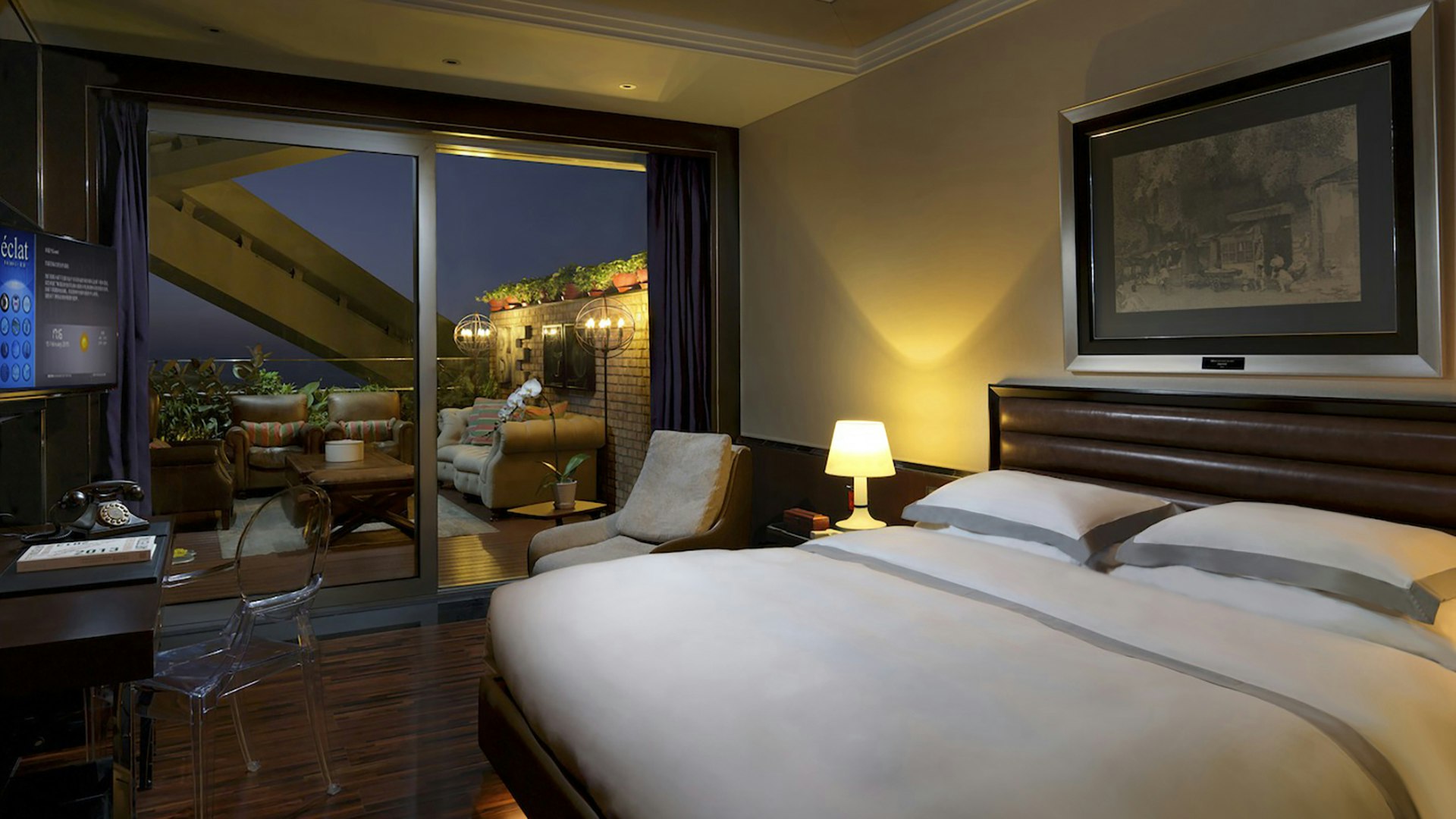 Deluxe King Bed Room With Terrace - Bedroom