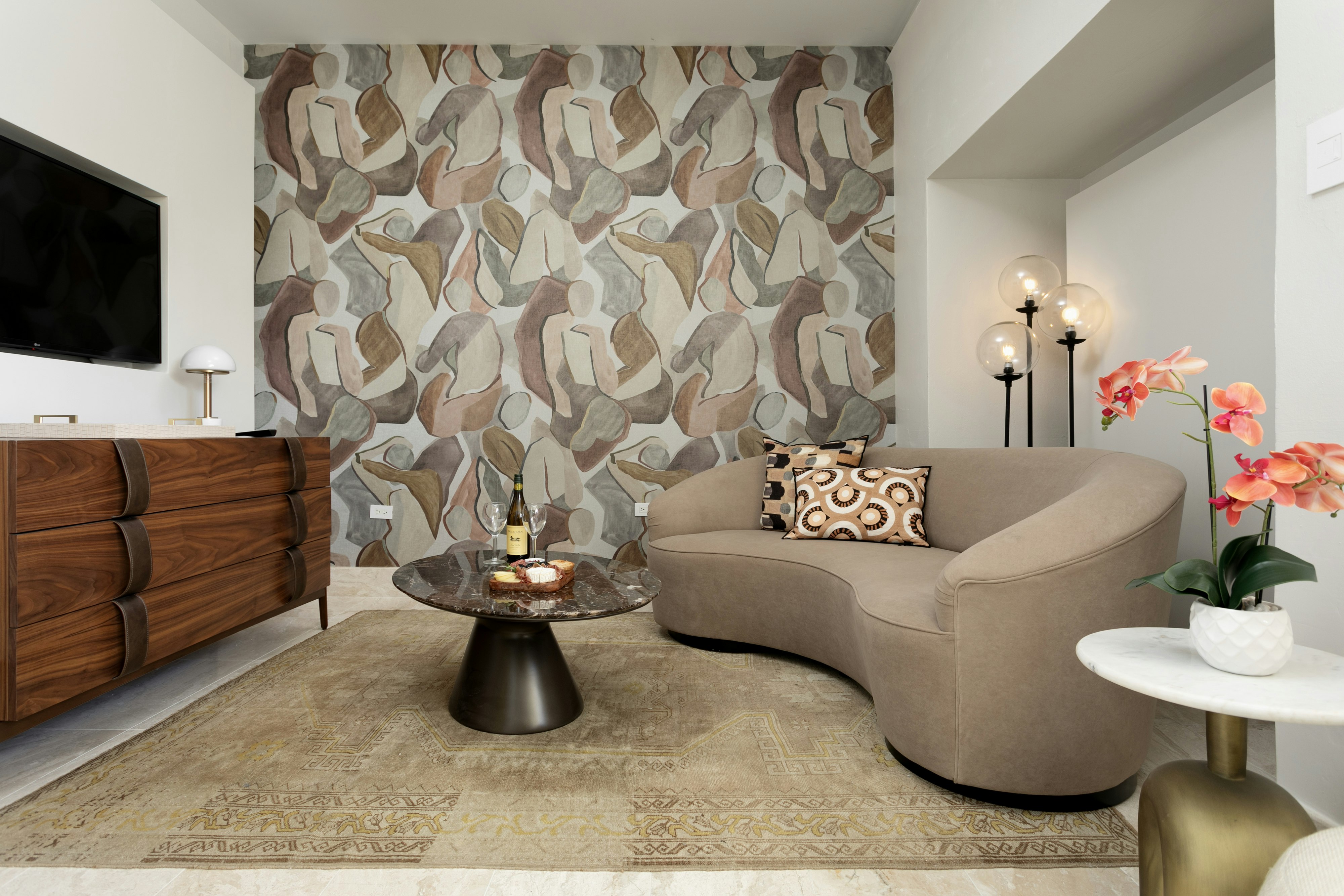 Pablo Casals Suite - Living Area