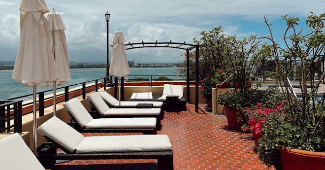 Roof Top Lounge