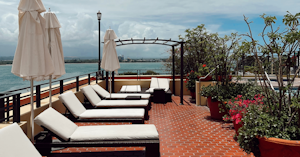 Roof Top Lounge