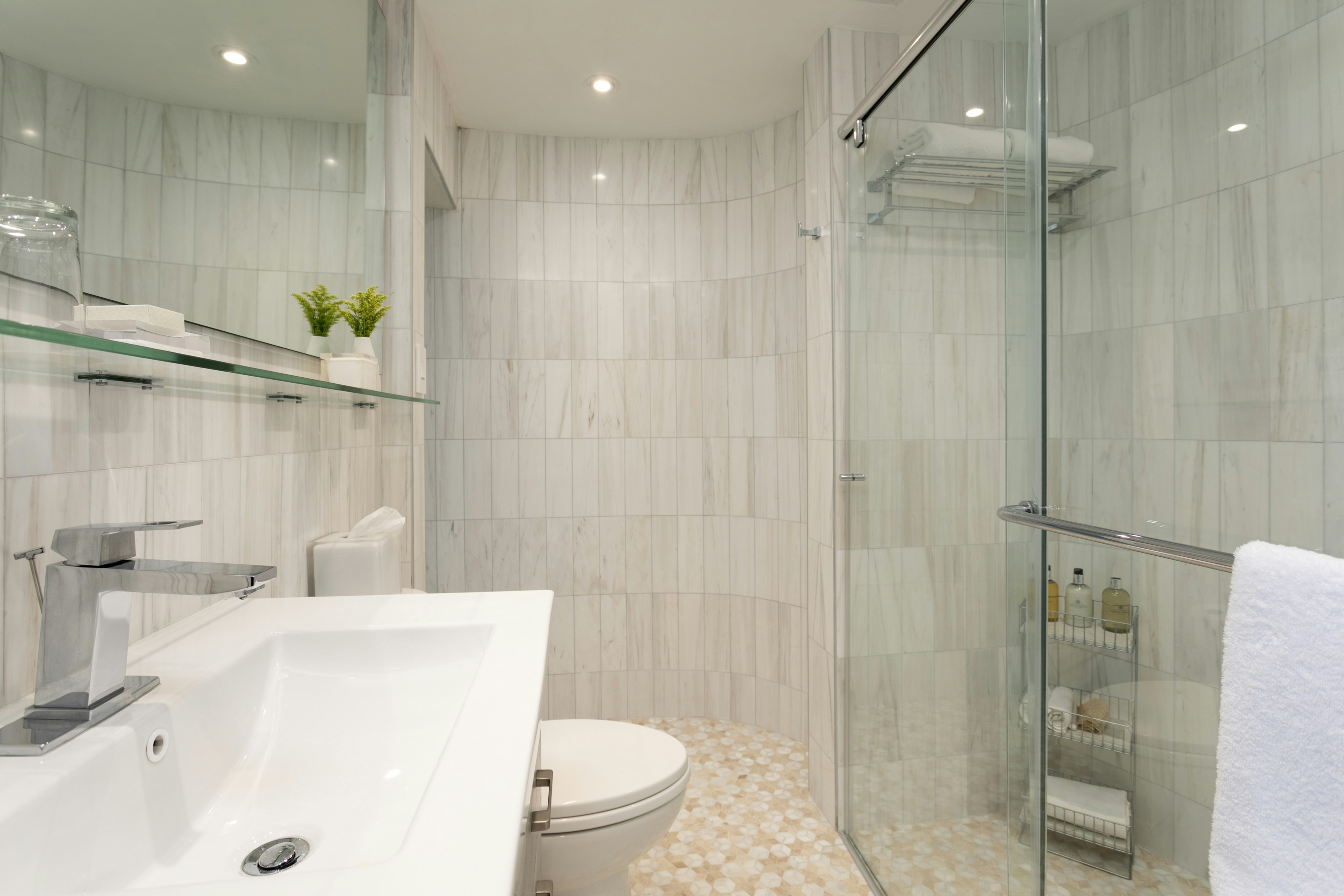 Pablo Casals Suite - Bathroom