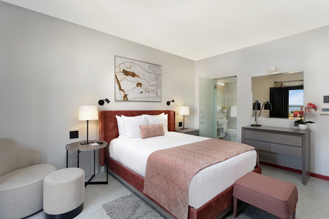 Queen Superior - Bedroom