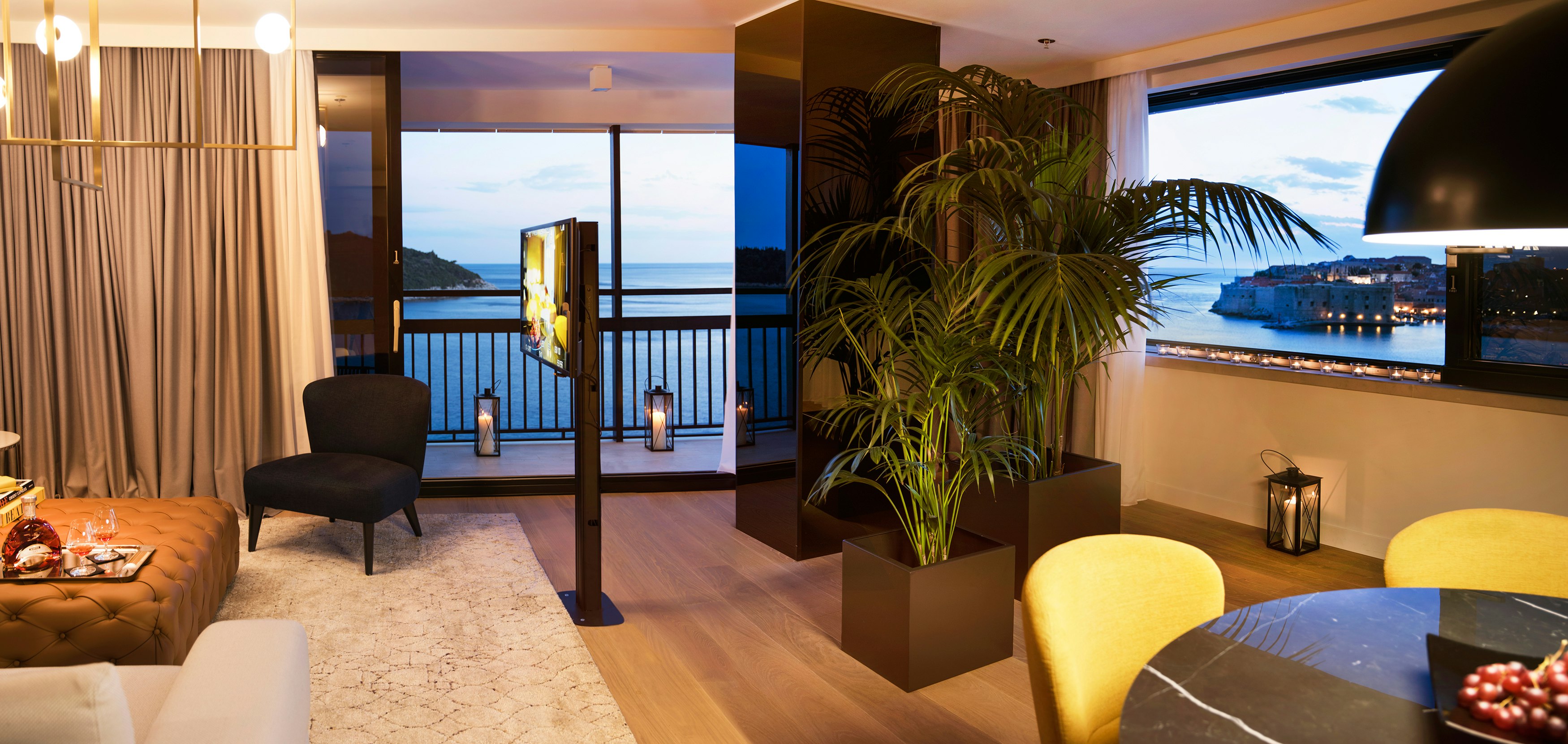 Presidential Suite with Sea View and Balcony