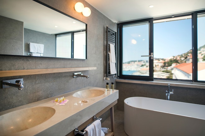 Excelsior Signature Suite with Sea View and Balcony