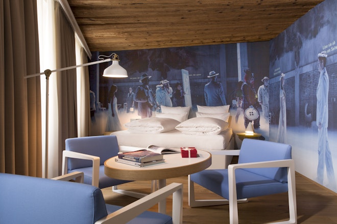 Double Junior Suite - Living Area