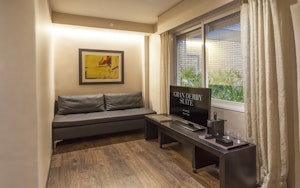 Classic Room - Living Area