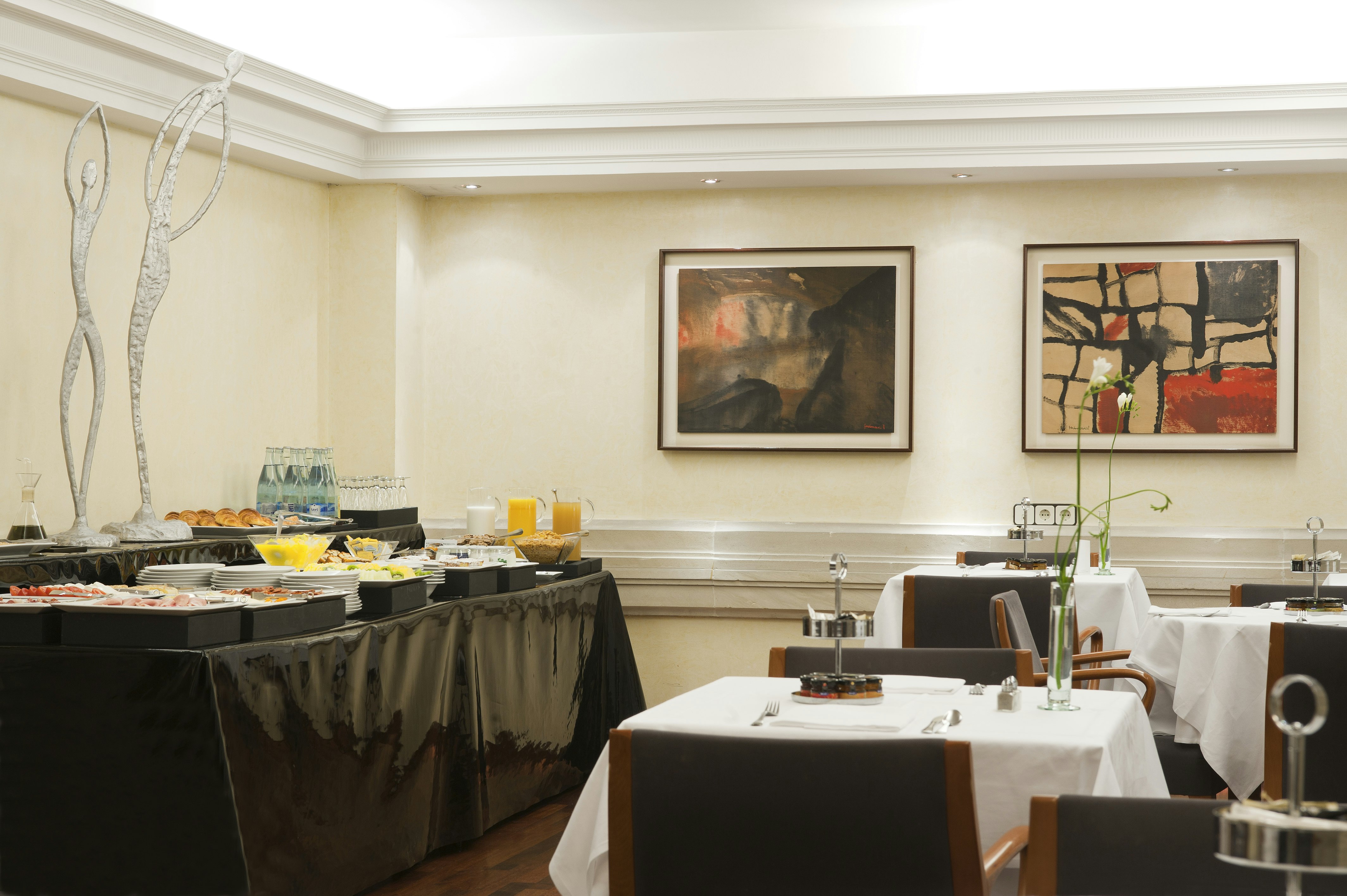 Buffet Breakfast Room