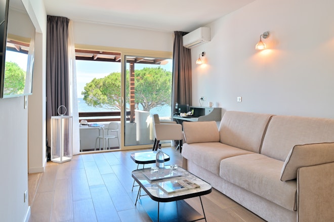 Sea View Balcony Suite - Living Area
