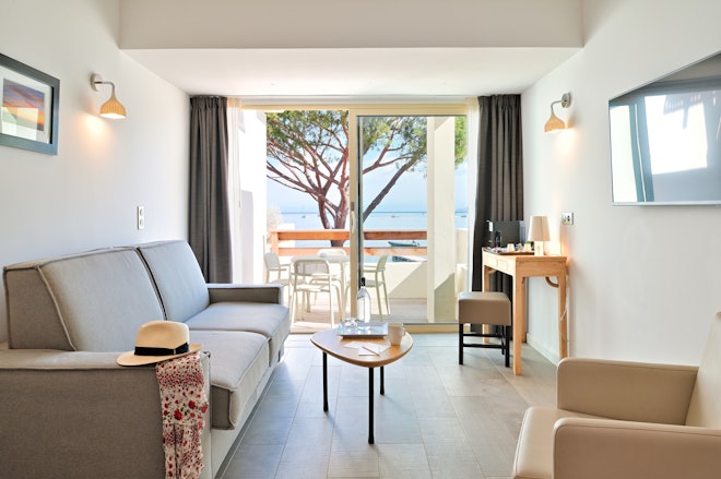 Family Sea View