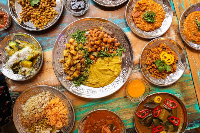 Lunchbox Restaurant - Vegetarian Dining