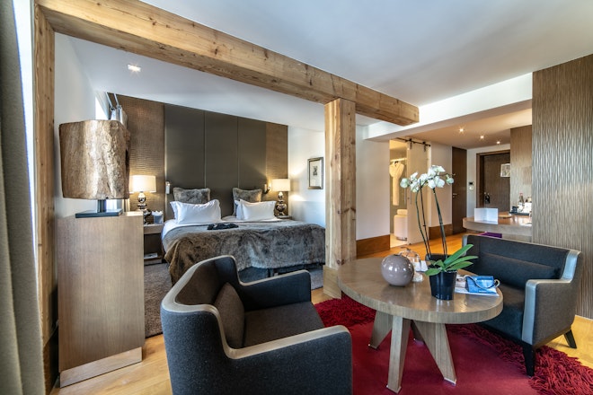 SUPERIOR ROOM - Bedroom & Living Area