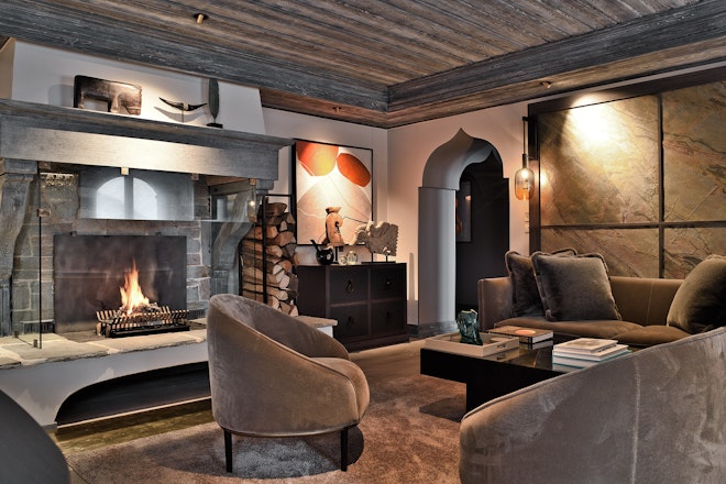 3 Bedroom Apartment - Fireplace