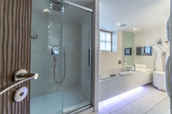 DUPLEX SUPERIOR - Bathroom
