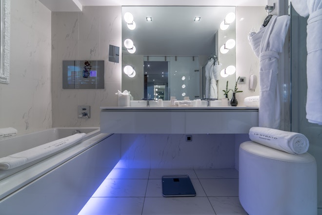 SUPERIOR ROOM - Bathroom