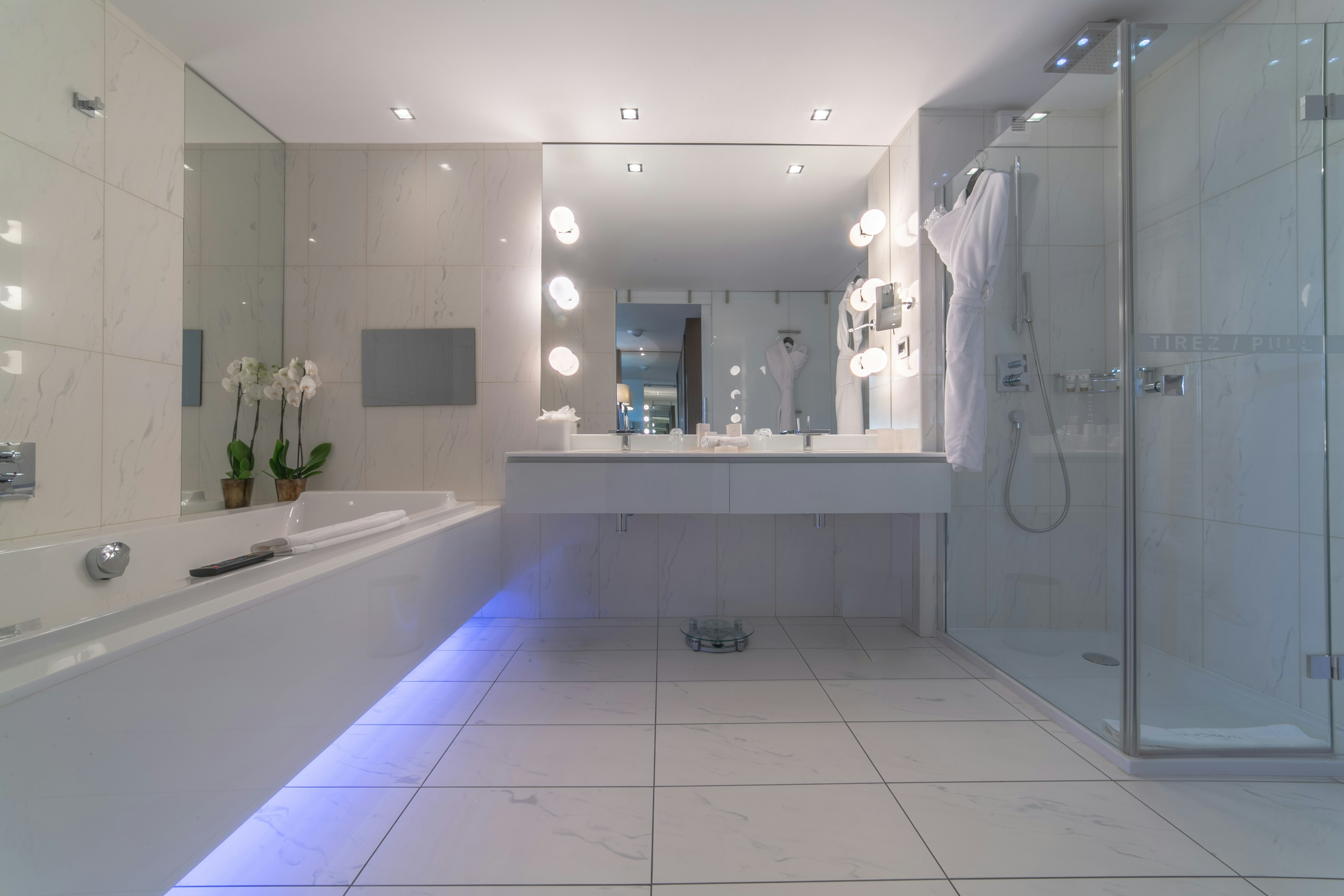 JUNIOR SUITE - Bathroom