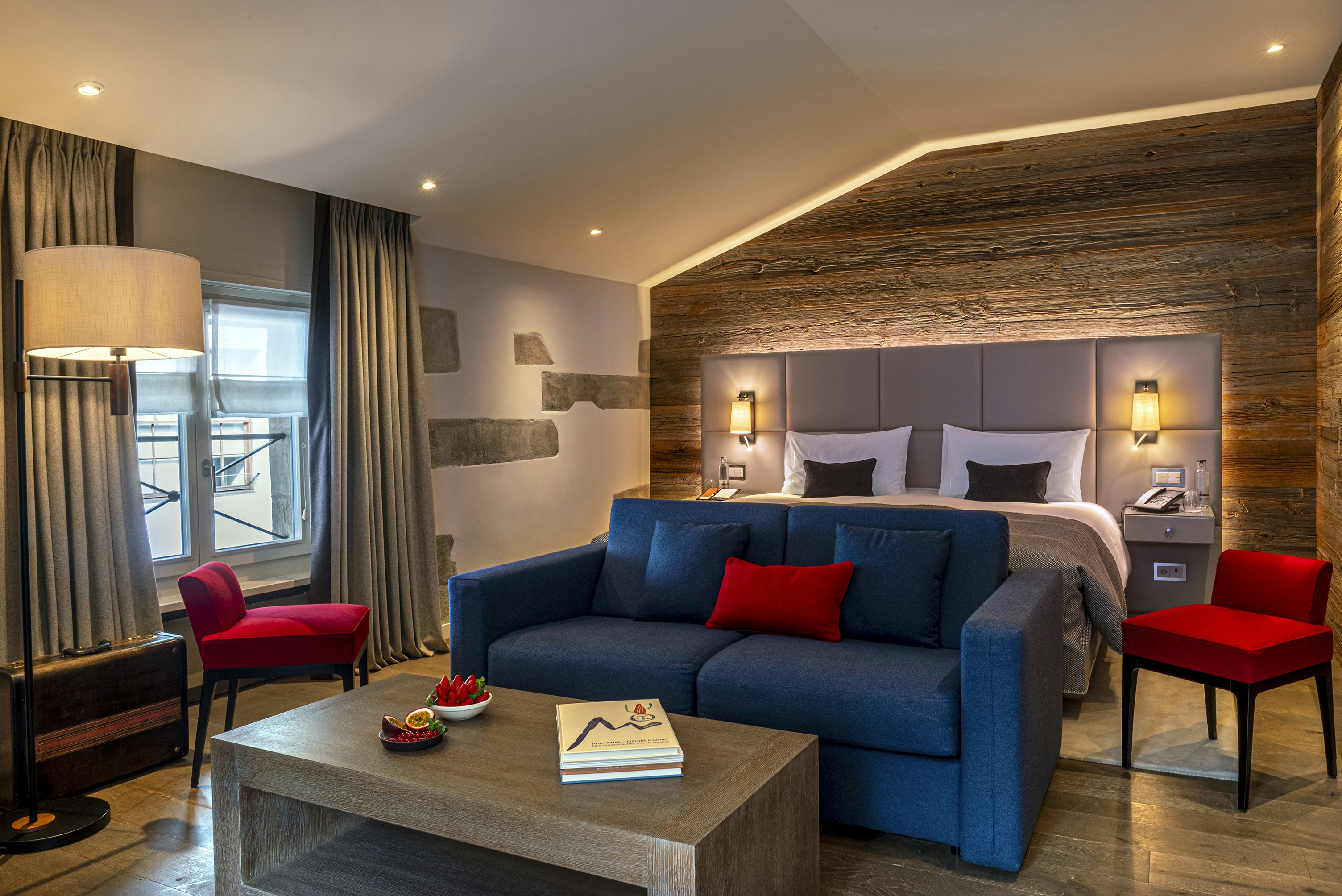 Junior Suite - Living Area