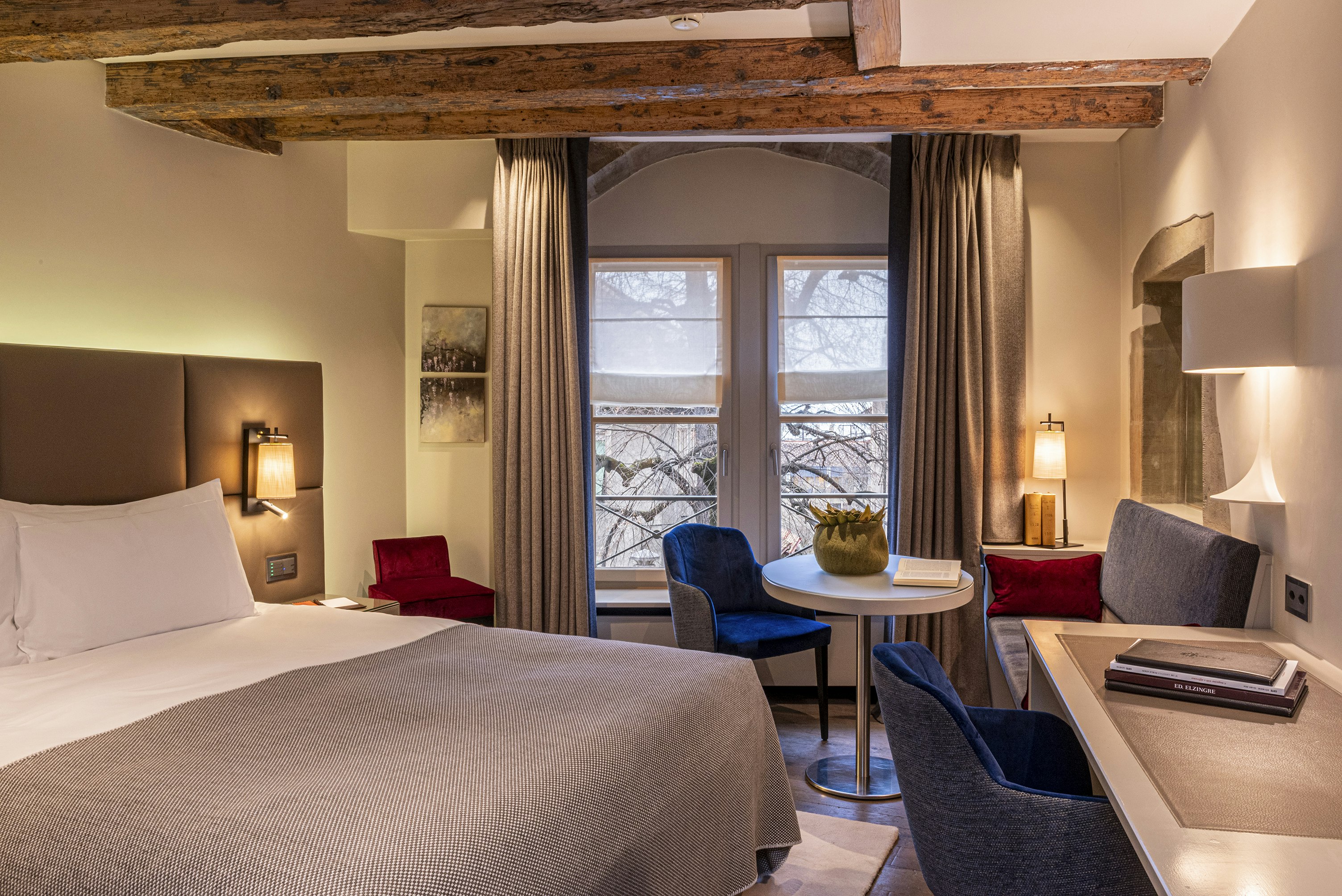 Deluxe Room - Bedroom