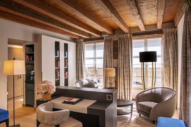 Junior Suite - Living Area
