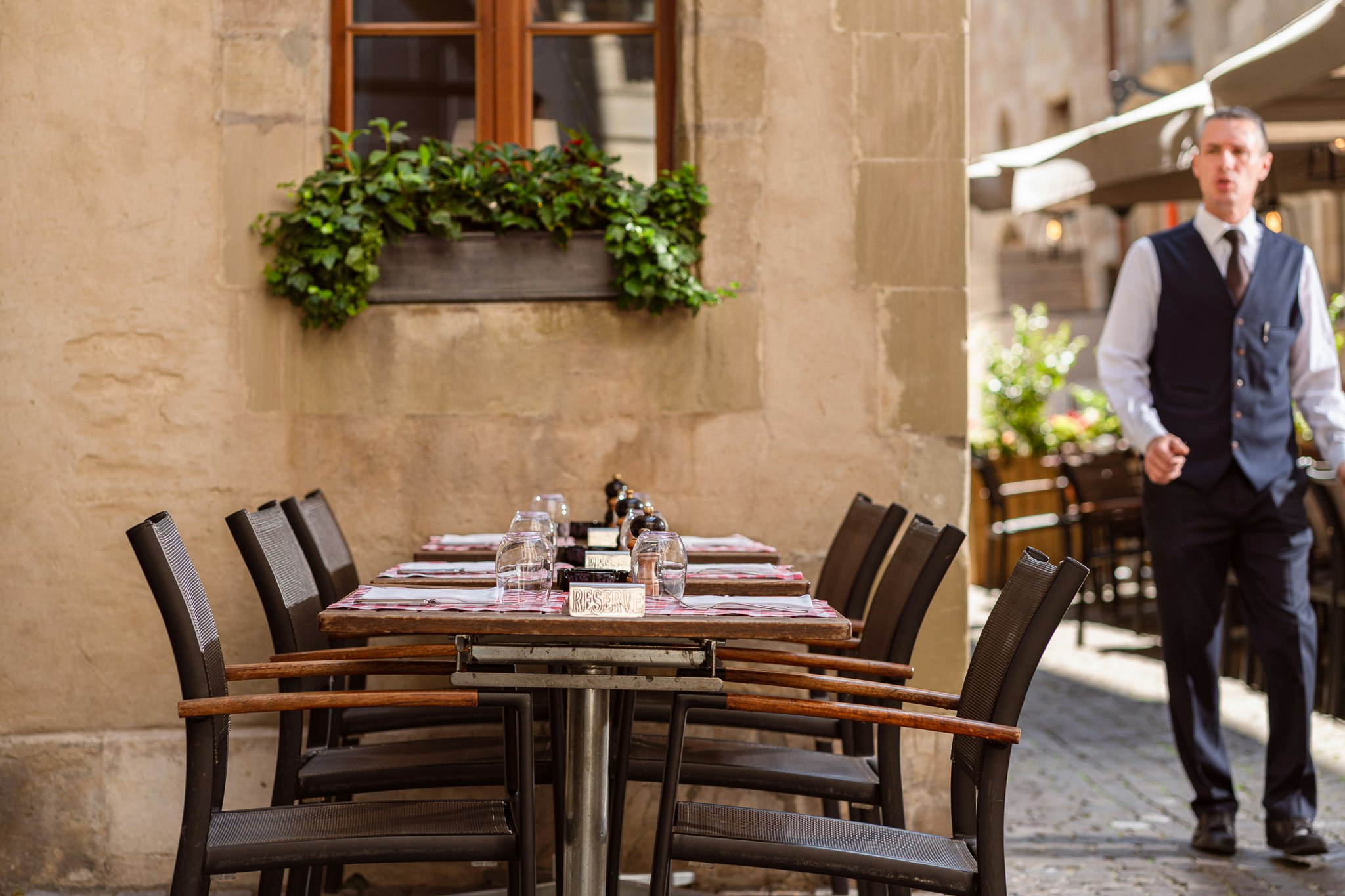 Restaurant Les Armures Terrace