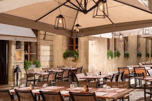 Restaurant Terrace