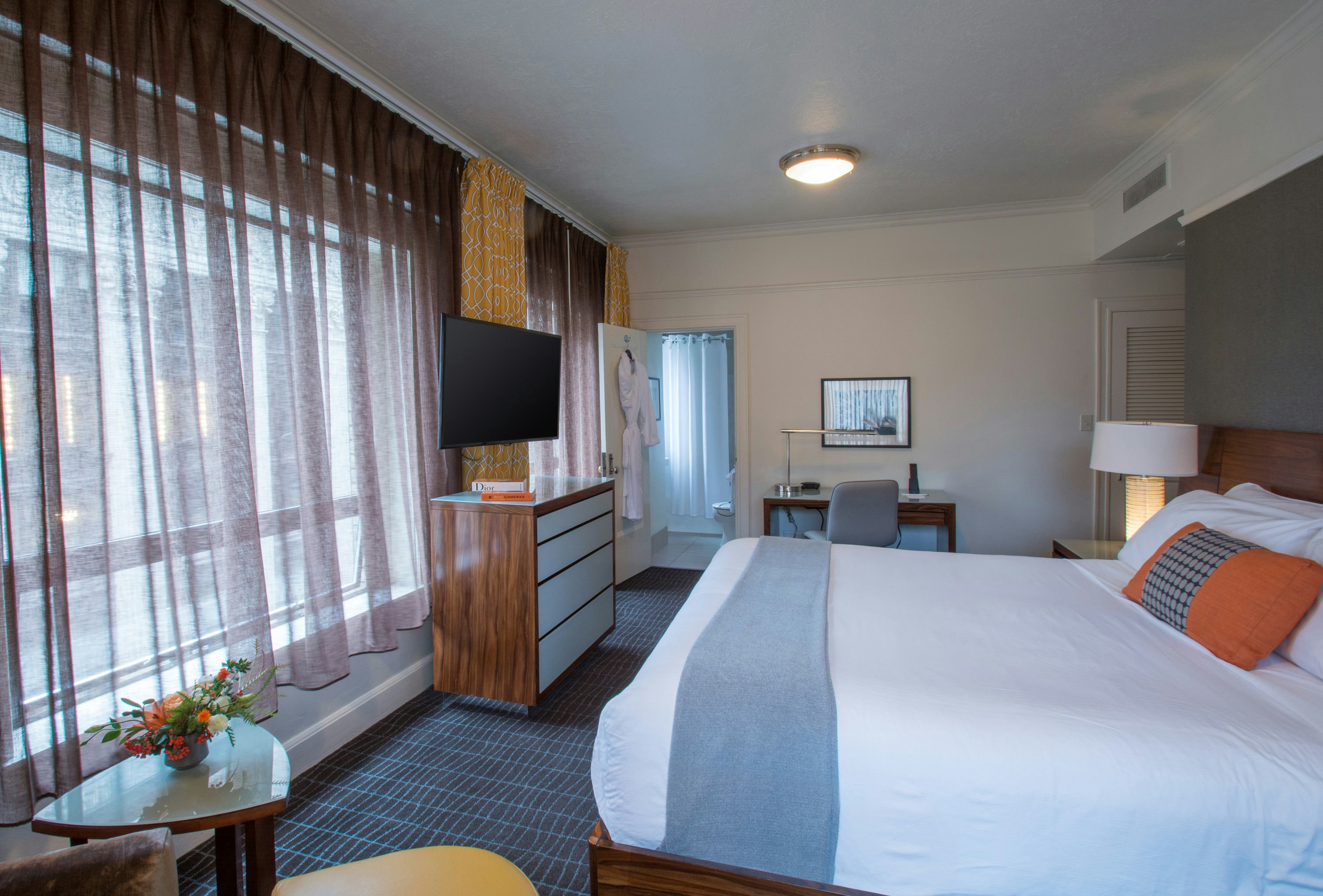 Premium King - Bedroom