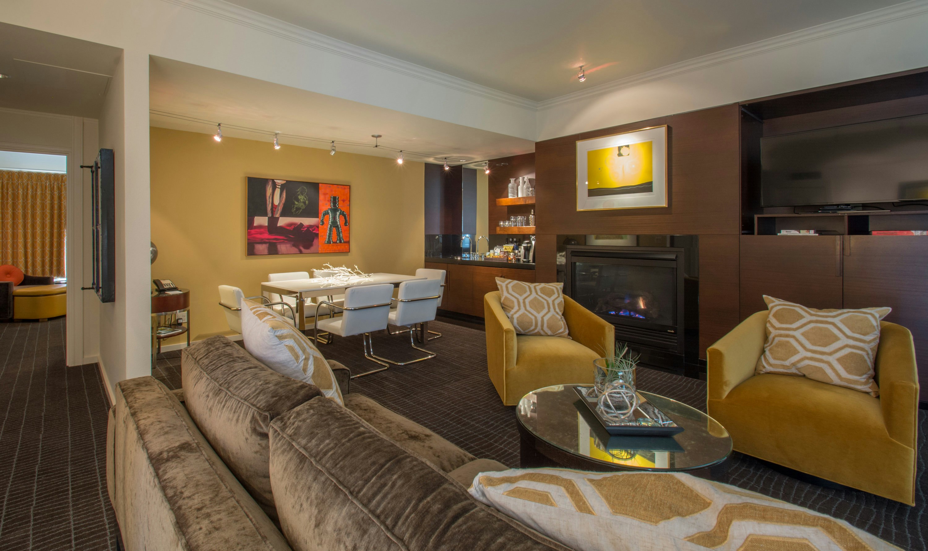Gallery Suite - Living Area