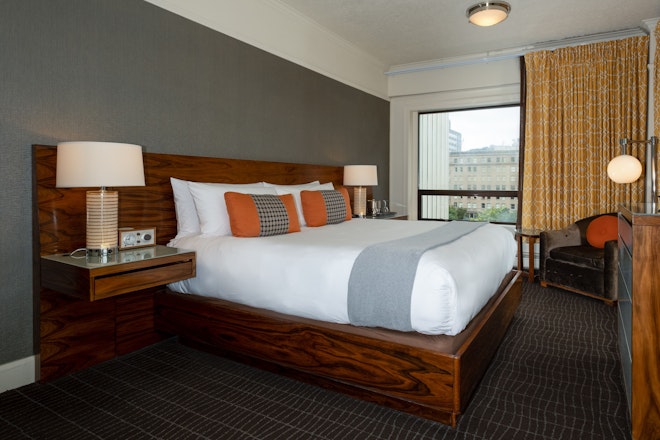 Premium King - Bedroom