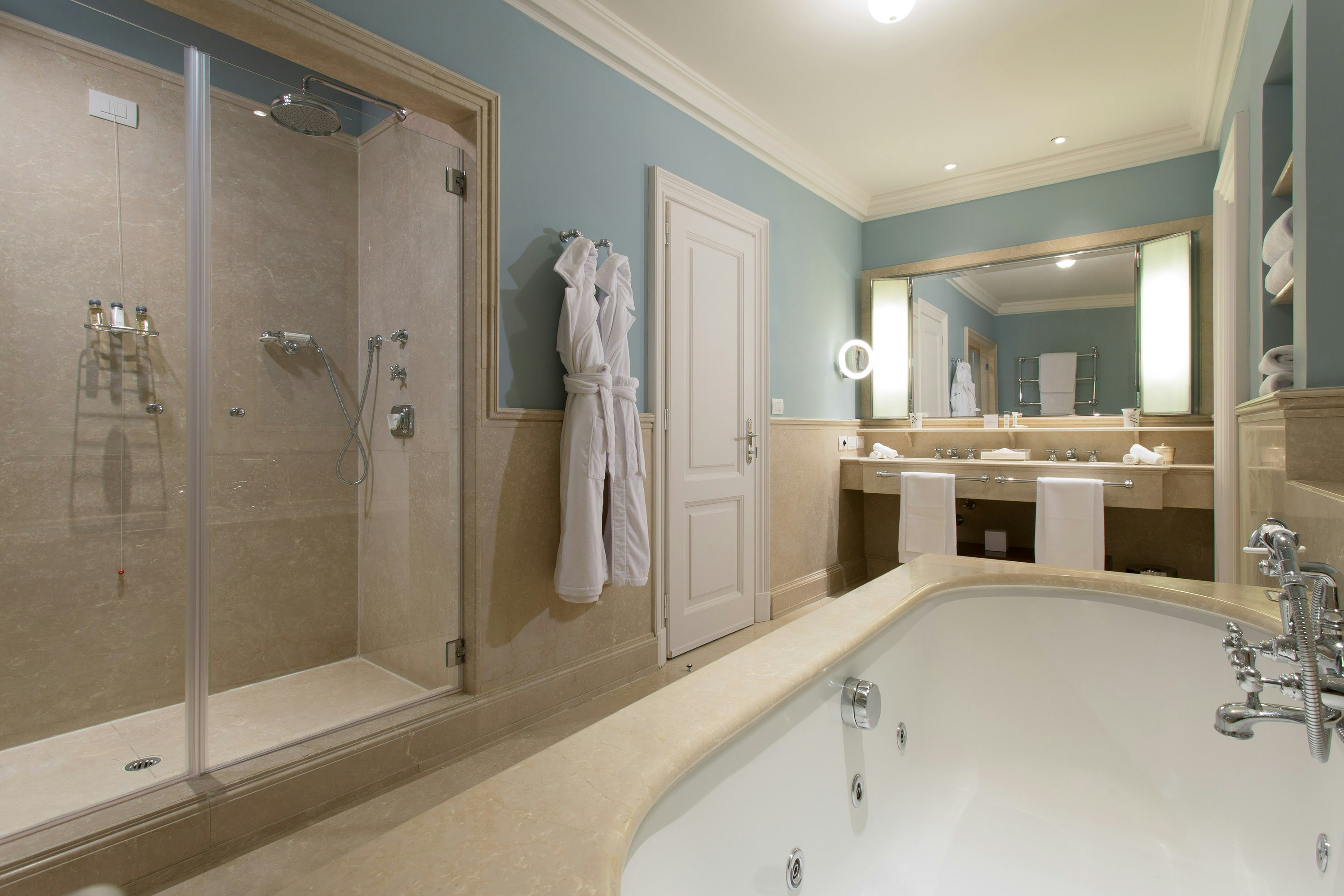 Suite Picasso River View - Bathroom