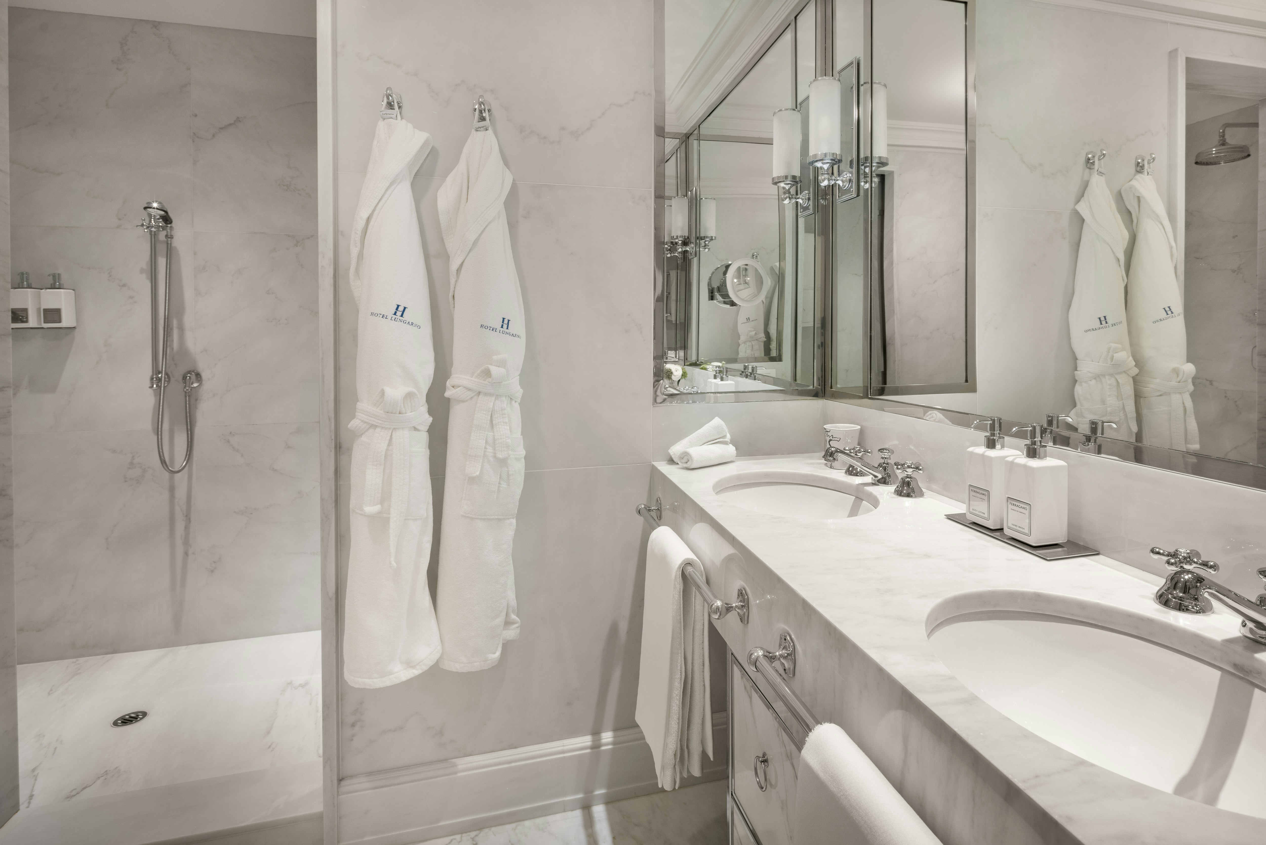 Family Room - Bathroom