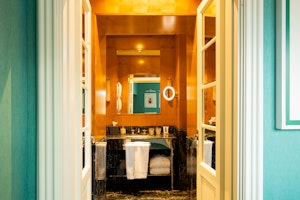 Donizetti Suite - Bagno Marmo nero
