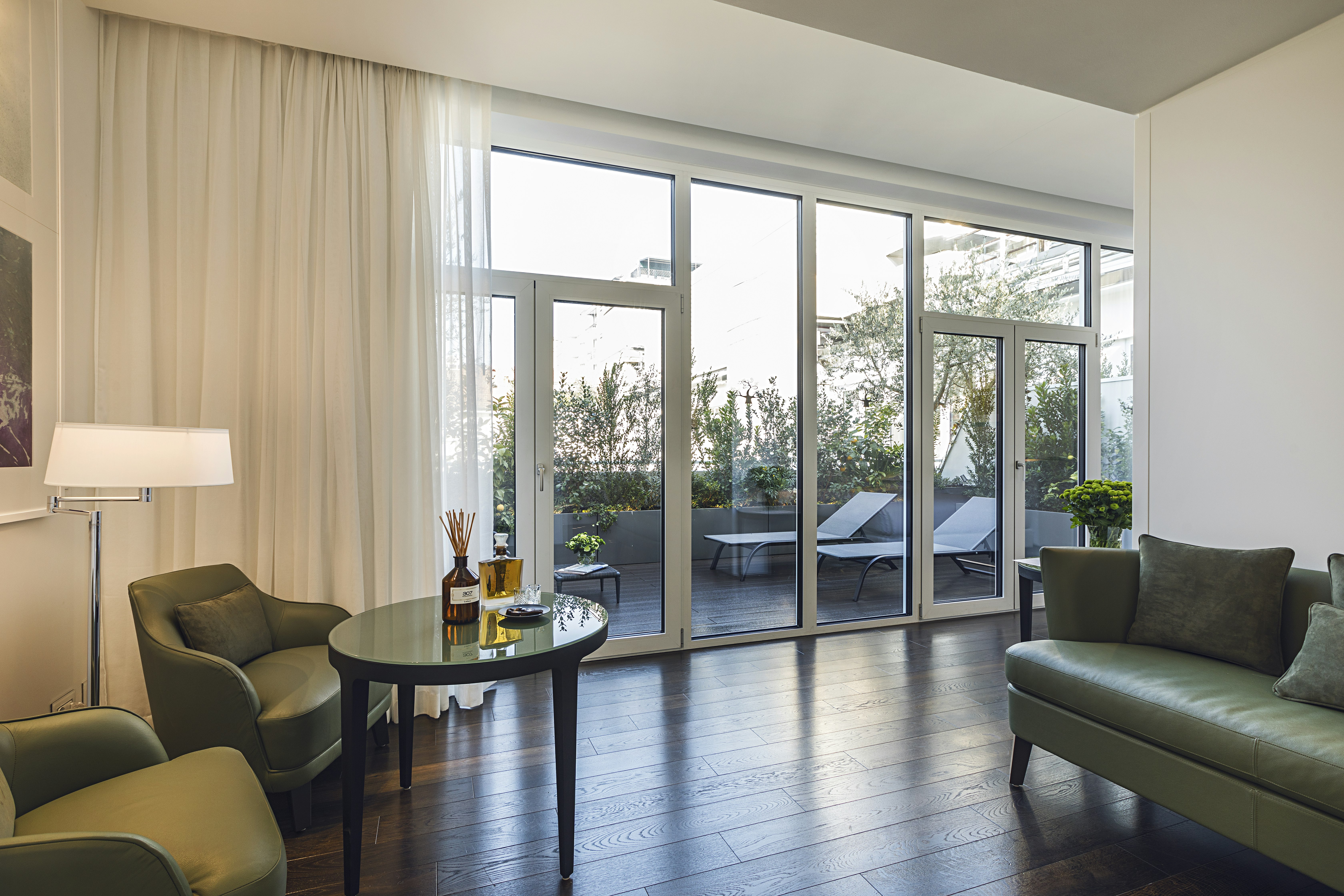 Gran Prestige Terrace Suite - Living Area