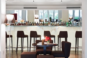 Liquidambar Lounge