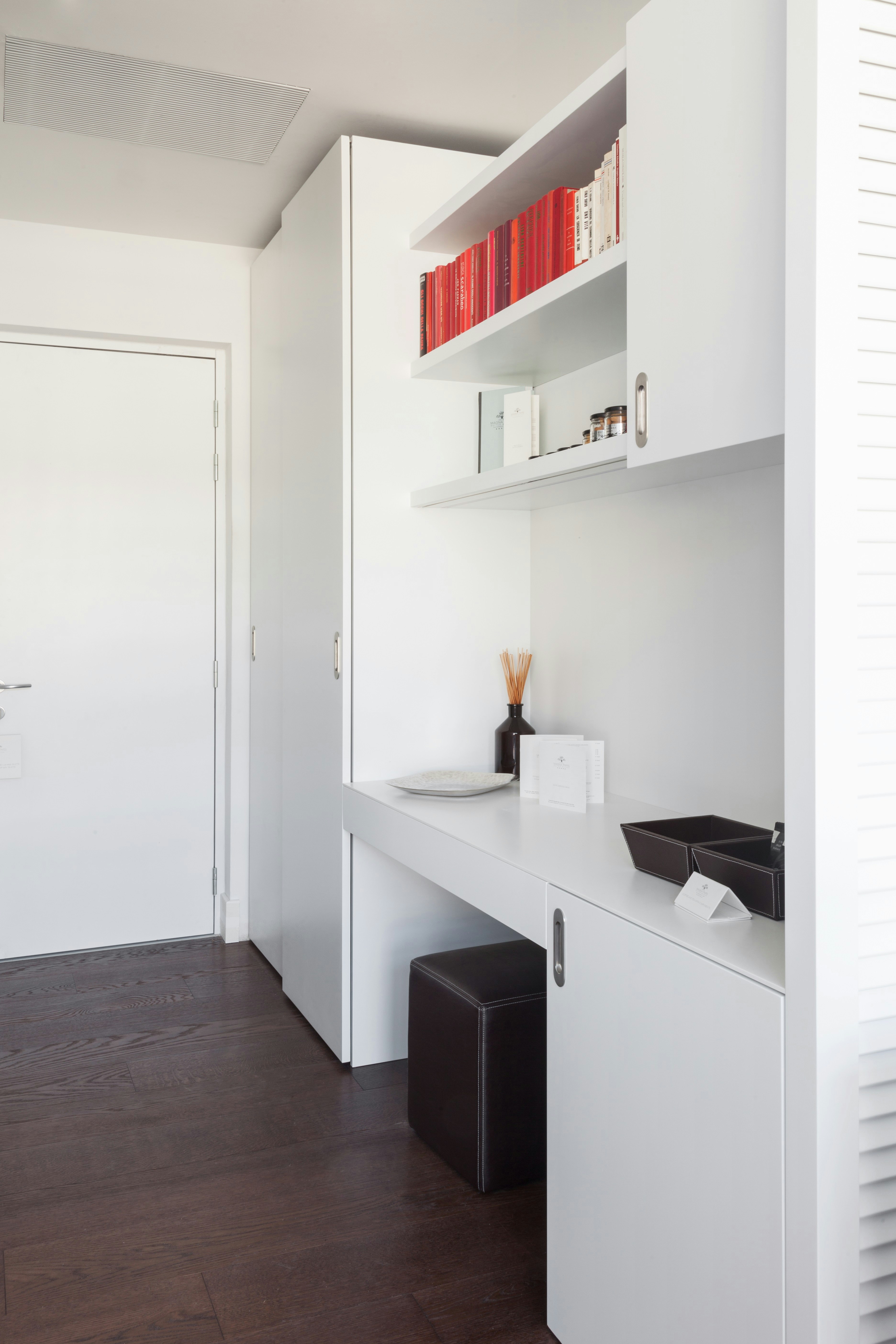 Junior Deluxe - Room Details