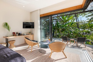Ninta Beach Bungalow - Living Area