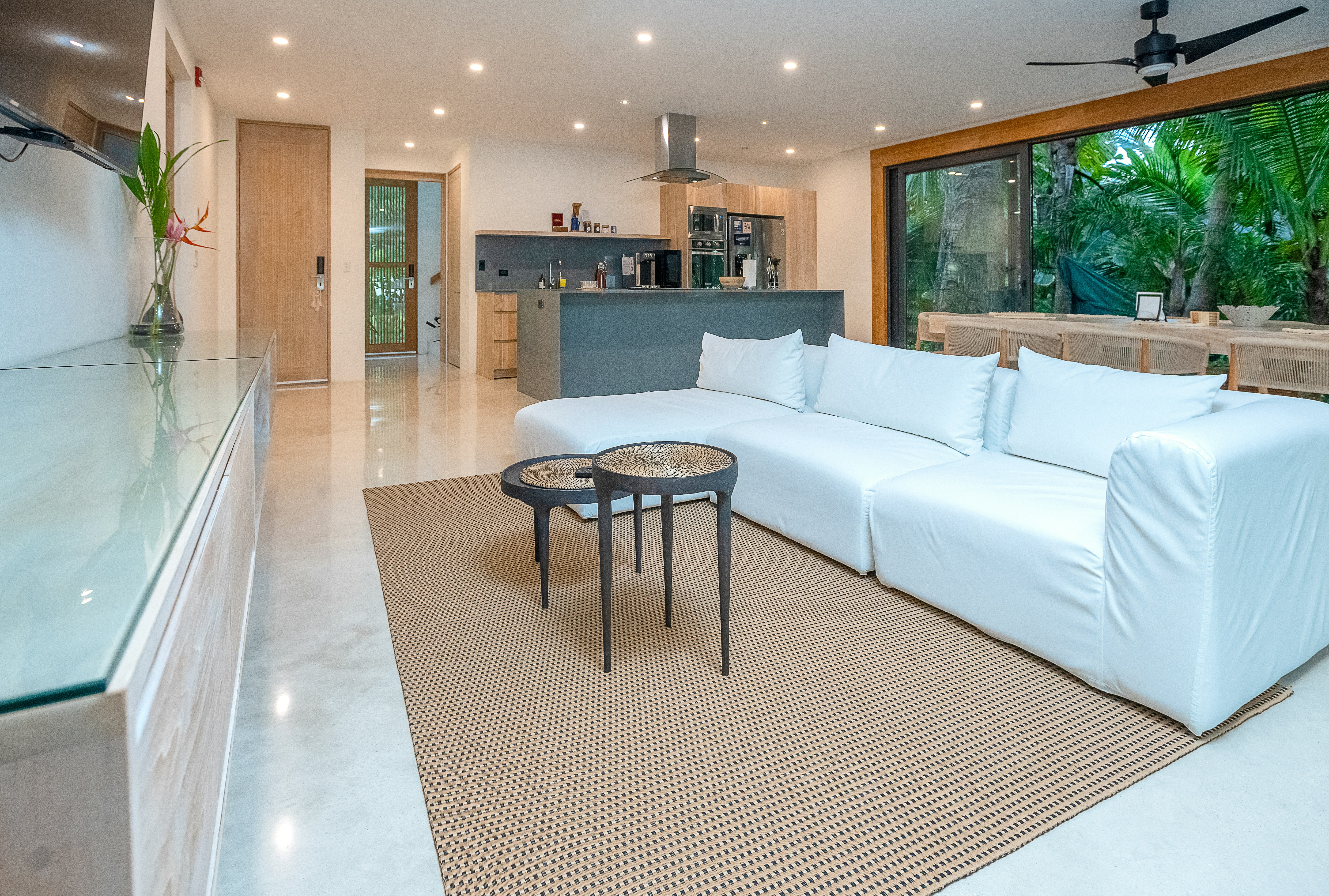 Beachfront Private Villa - Living Area