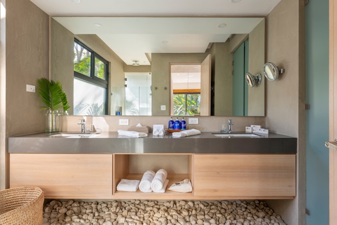 Bungalow - Bathroom