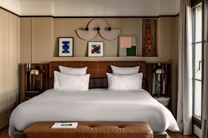 Suite - Bedroom