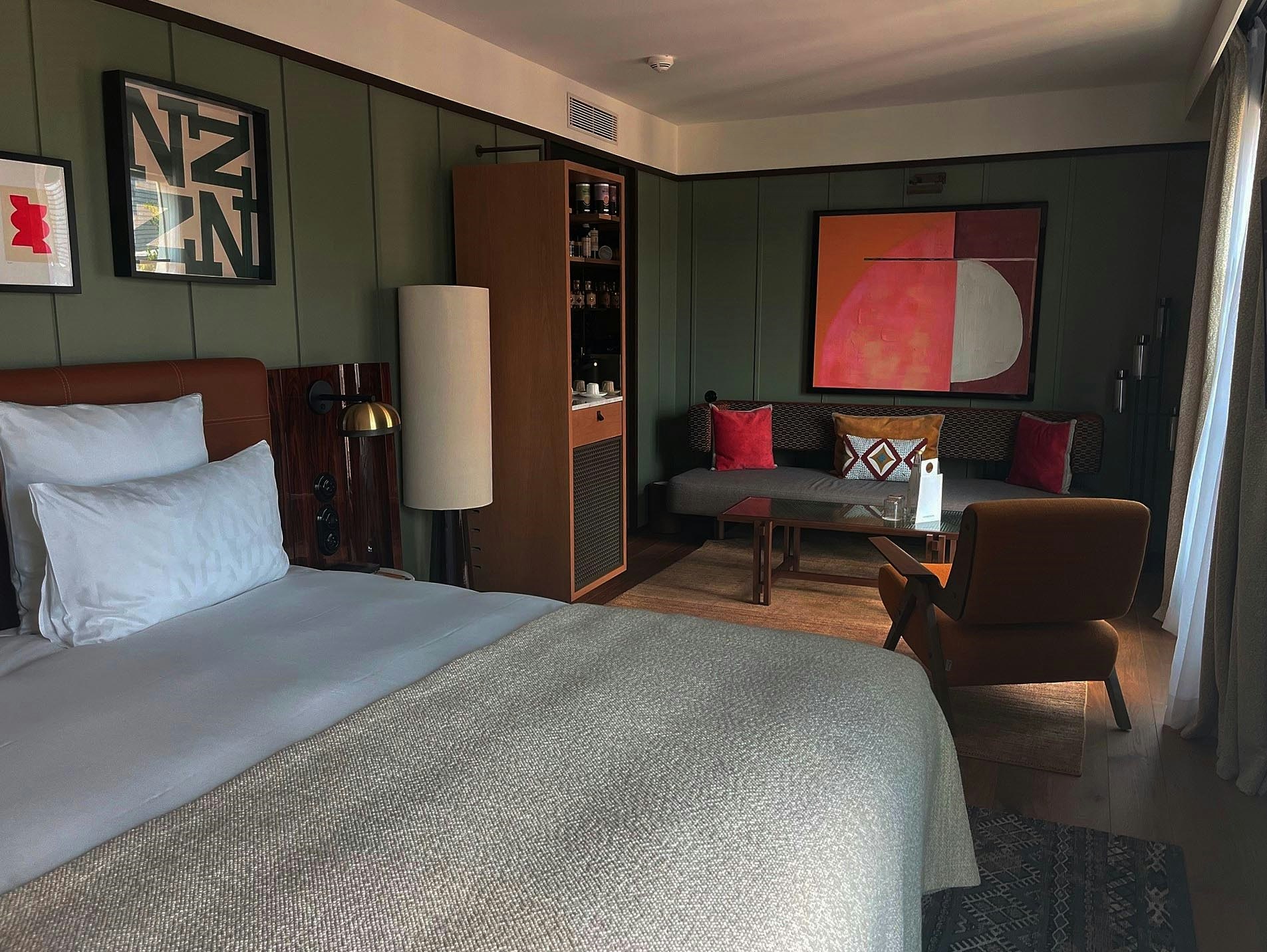 Junior Suite - Bedroom