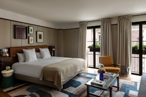 Deluxe Room - Bedroom