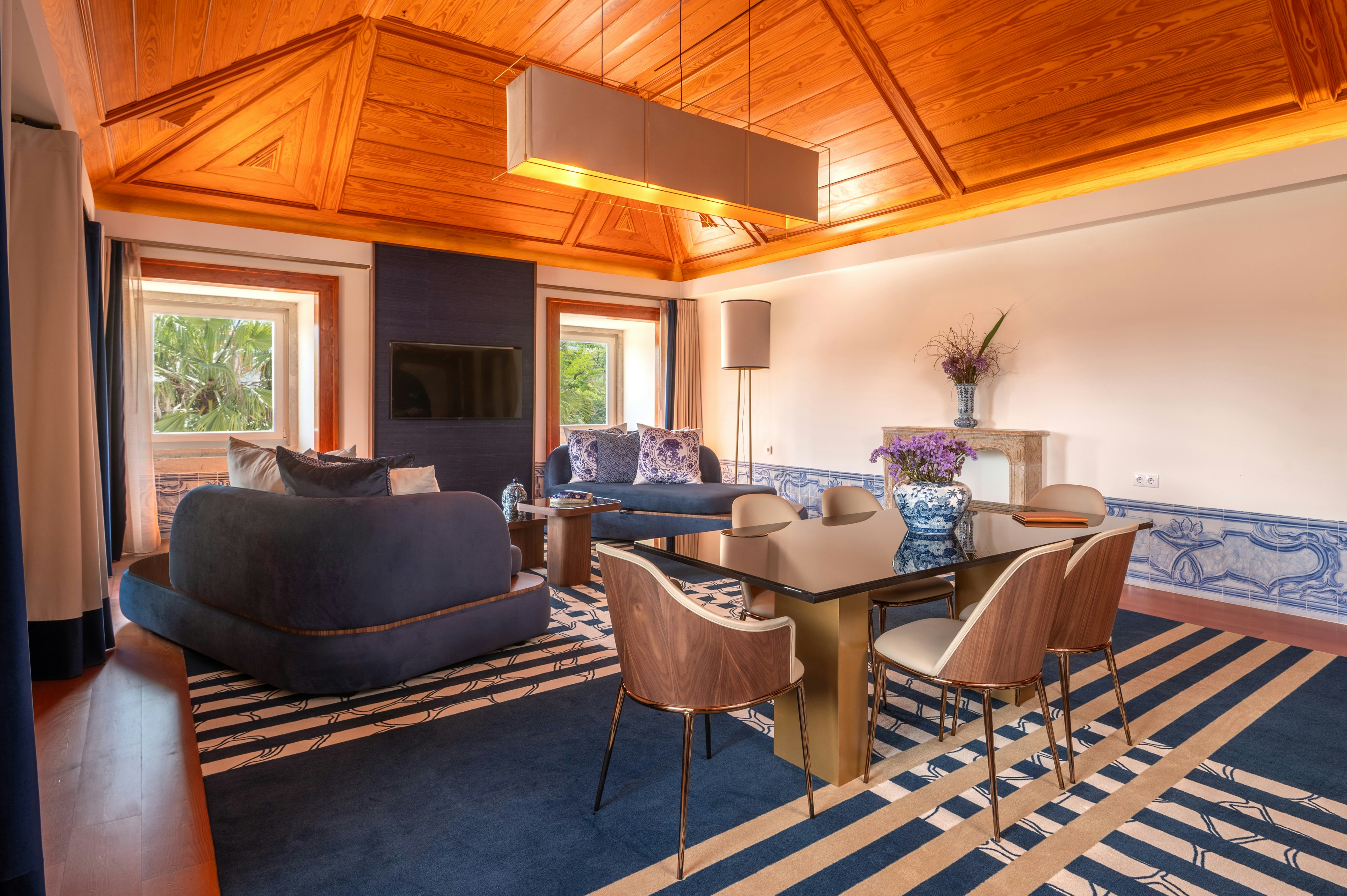 Governor Suite - Living Area