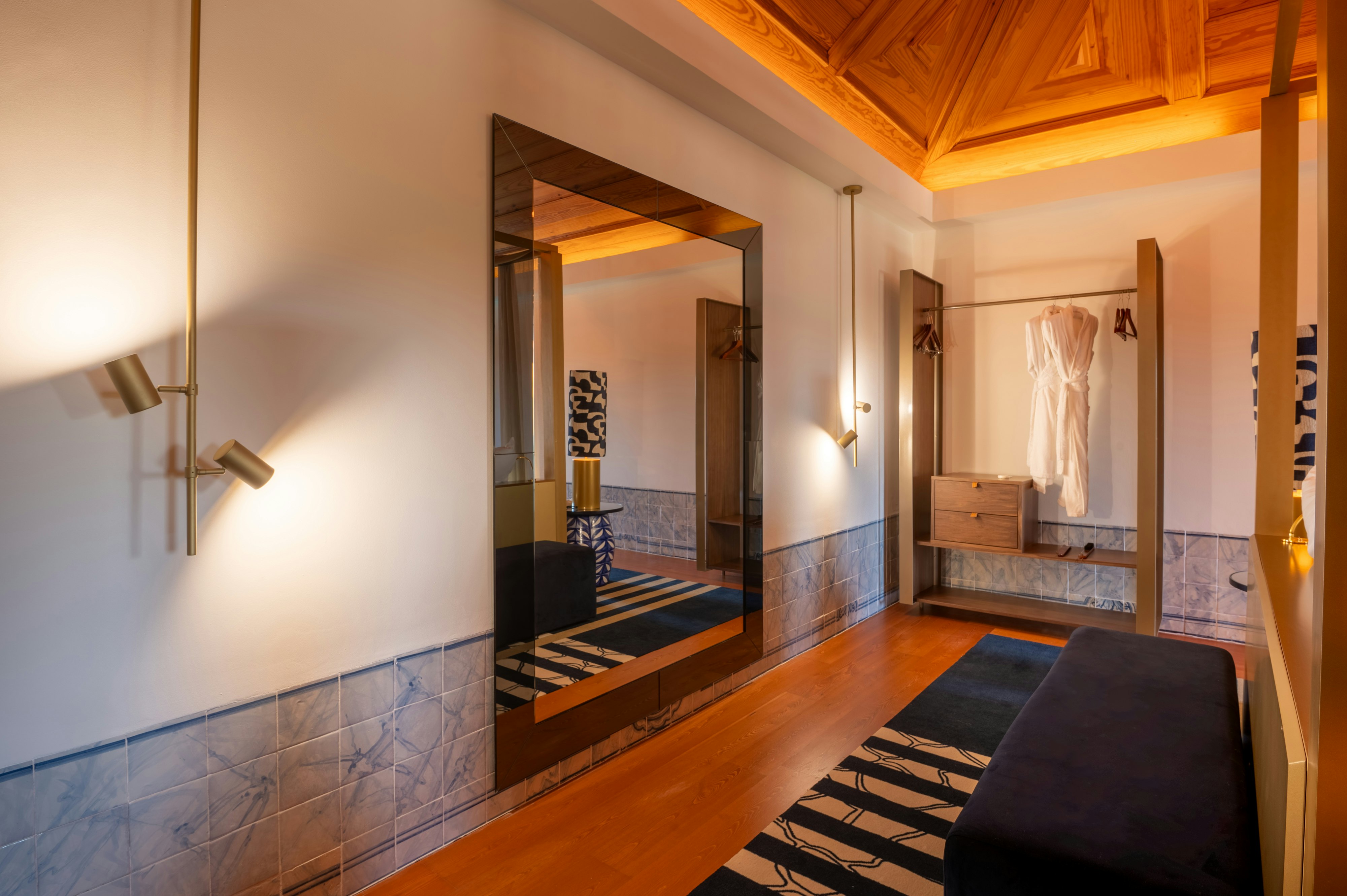 Governor Suite - Hall