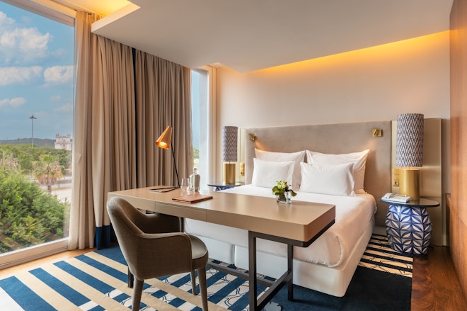 Mansarda with Belem Tower View - Bedroom