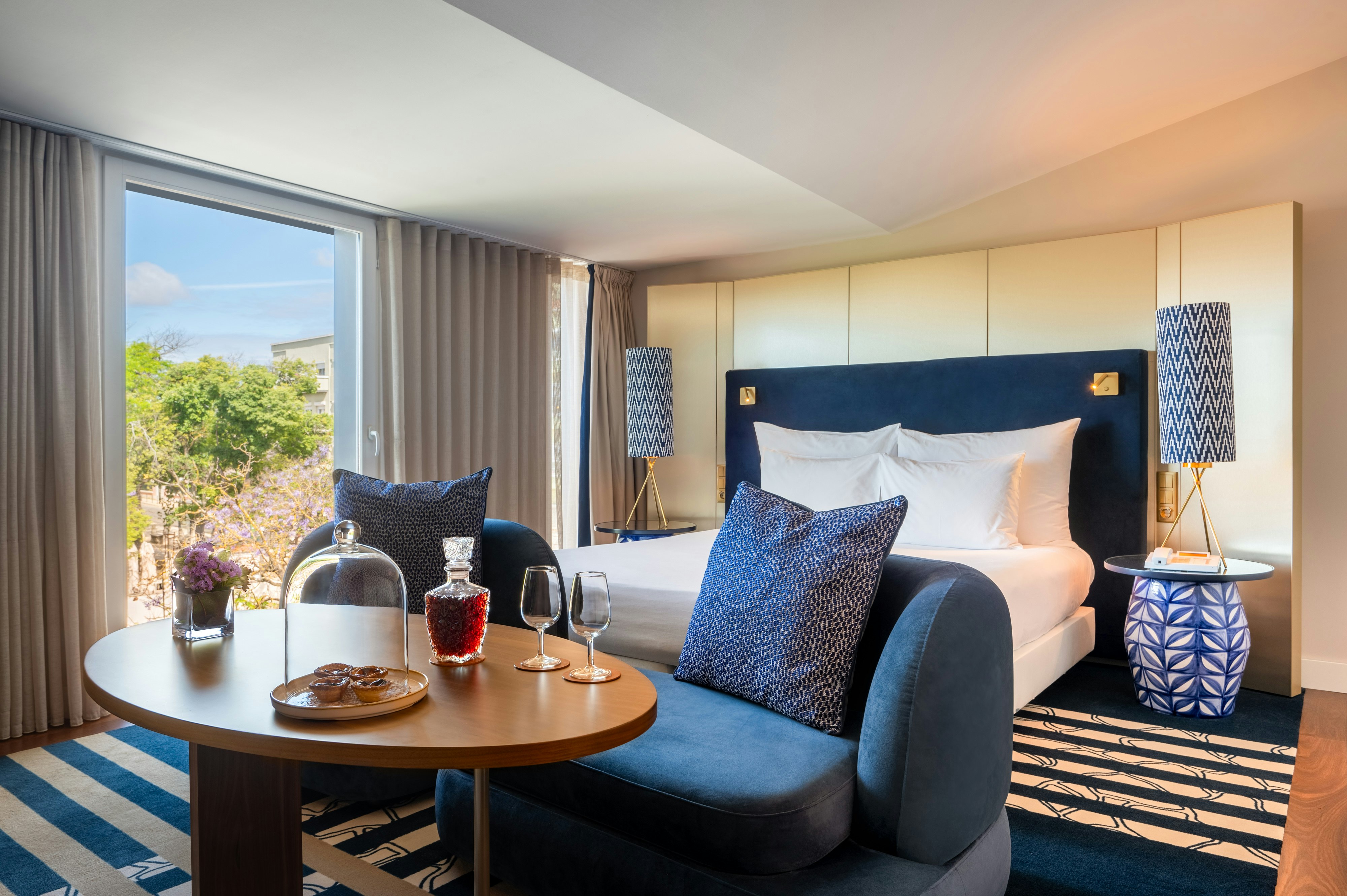 Deluxe Room - Bedroom