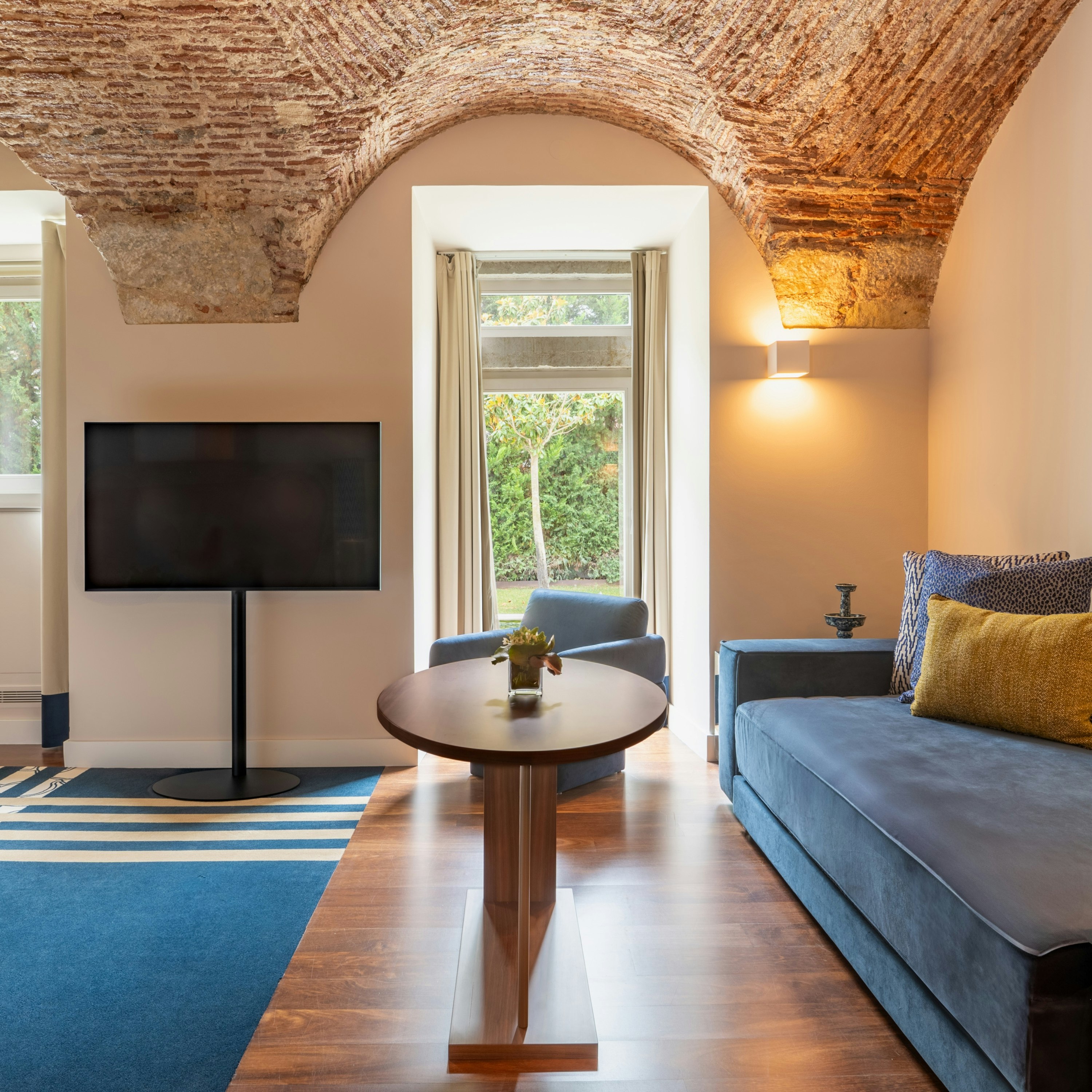 Heritage Suite - Living Area