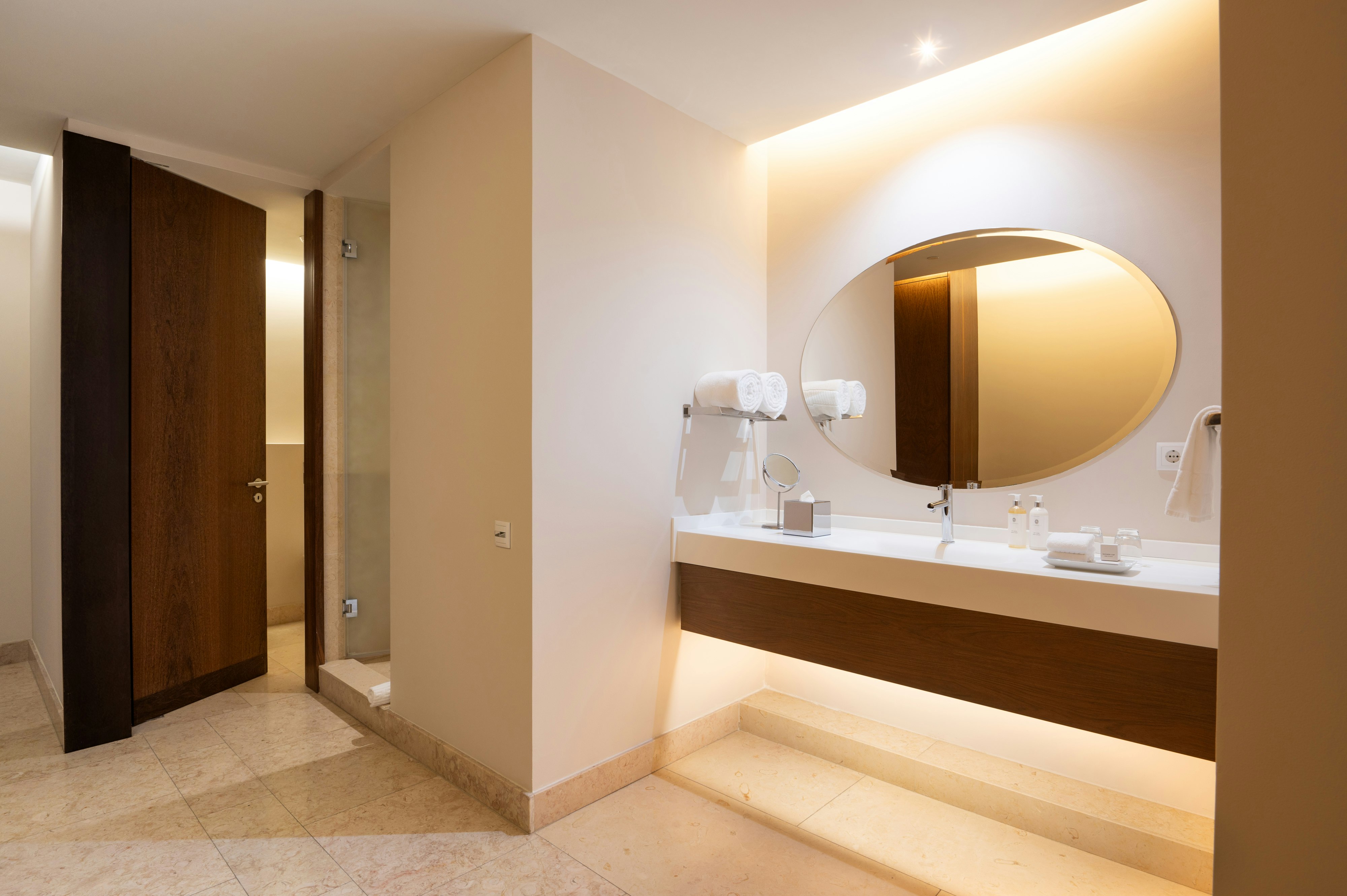 Junior Suite - Bathroom