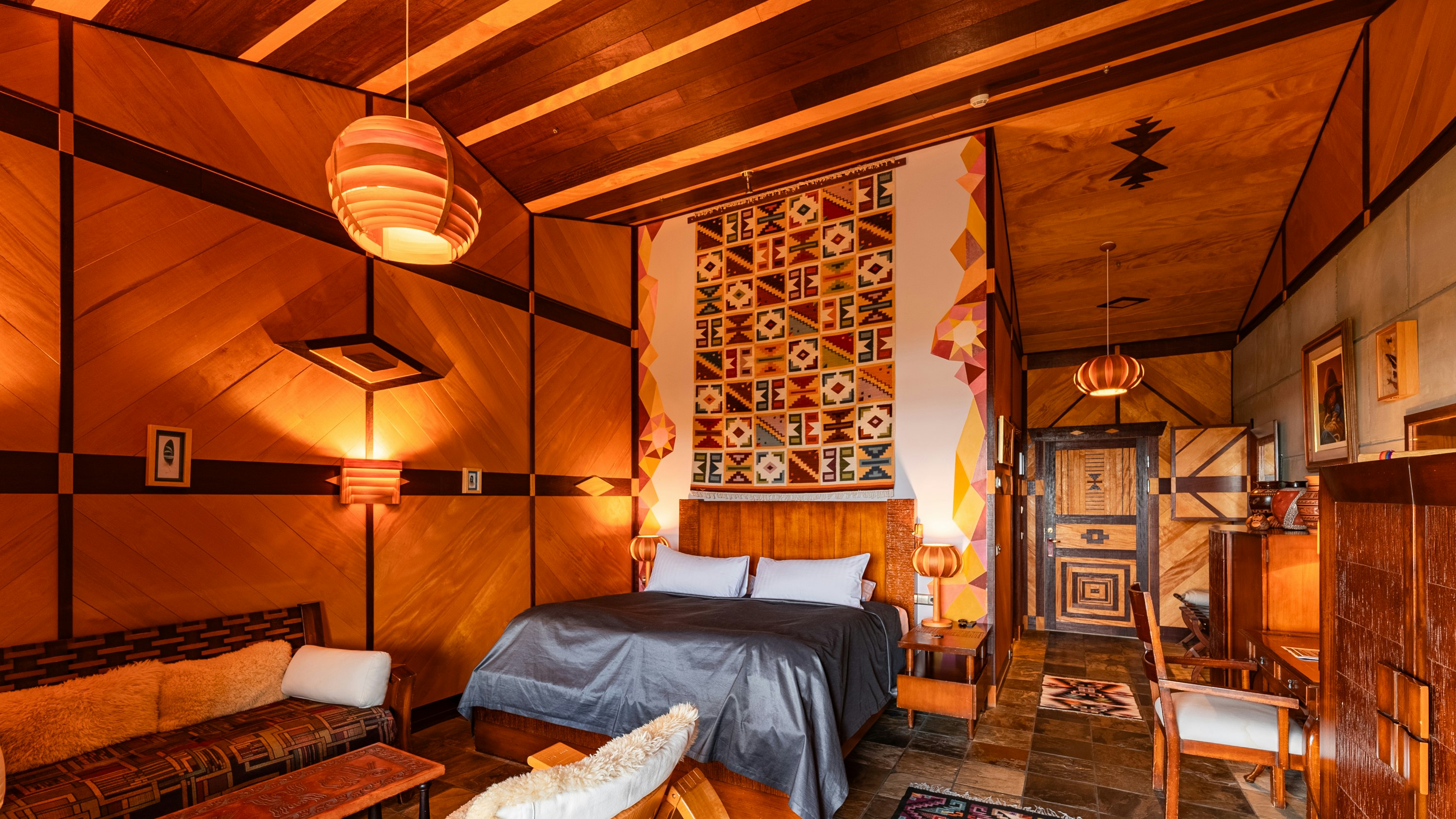 South America Junior Suite - Bedroom