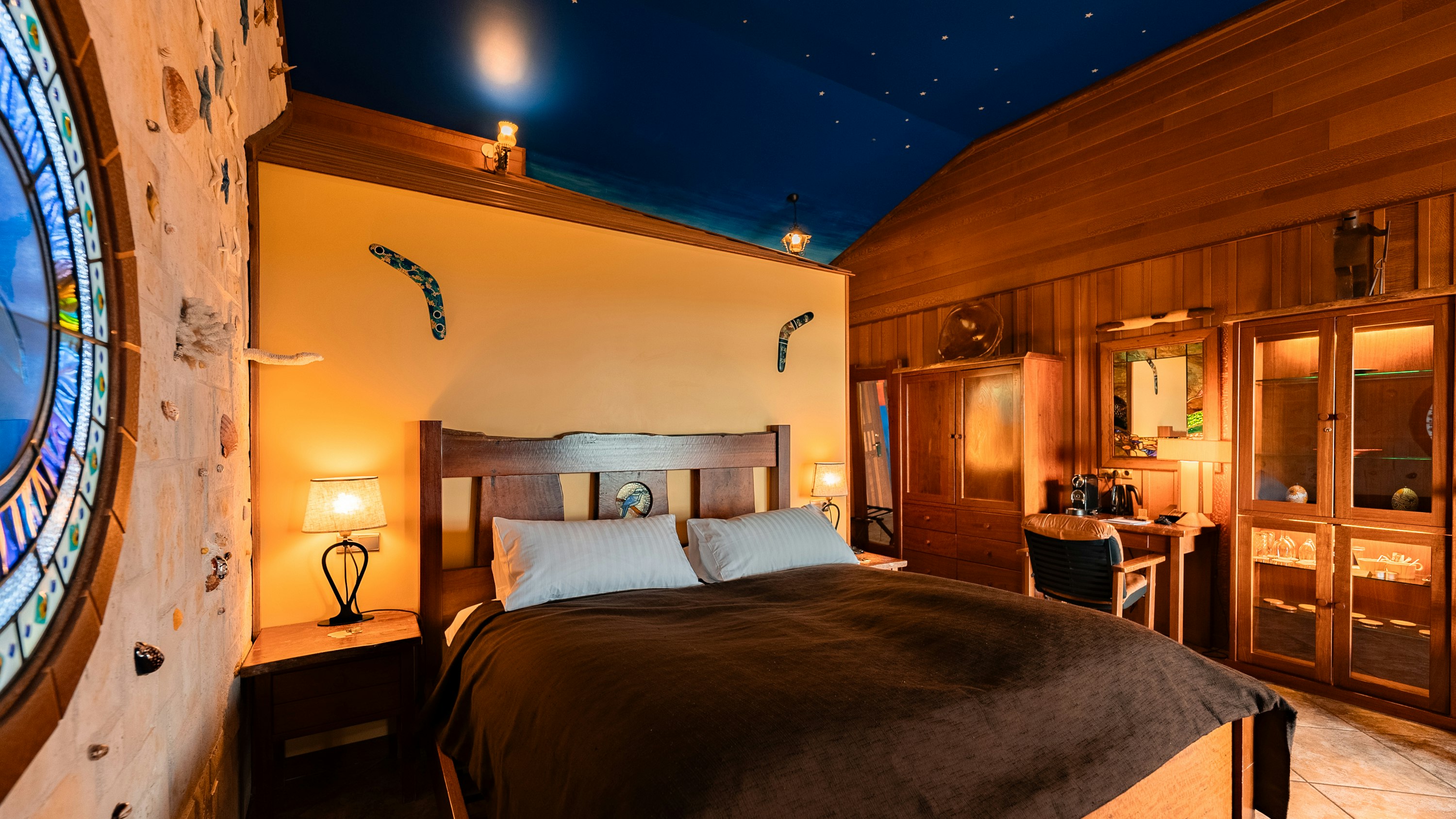 Australia Junior Suite - Bedroom