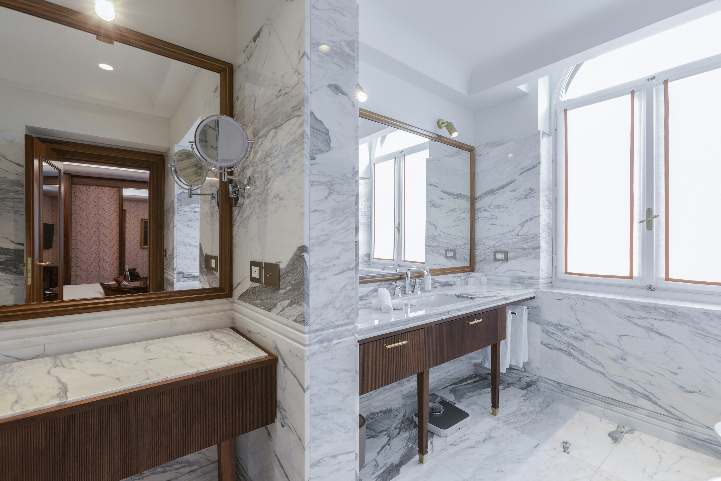 Prestige Suite - Bathroom