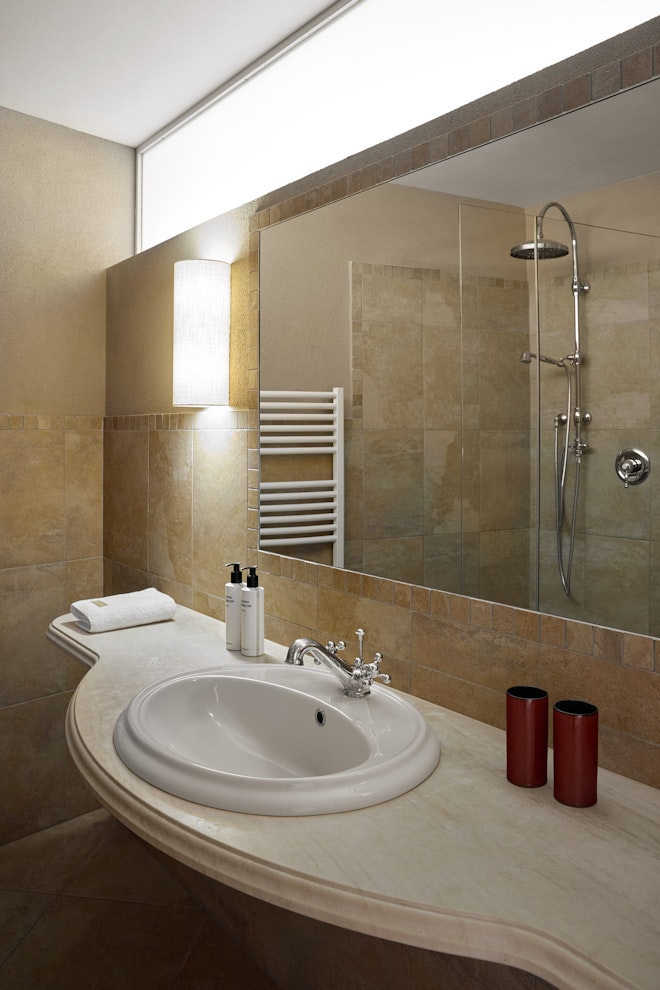 Dolomites Loggia - Bathroom