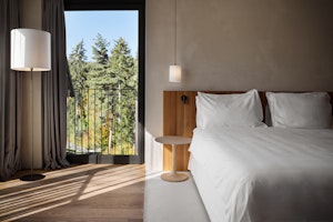 Single Suite - Bedroom